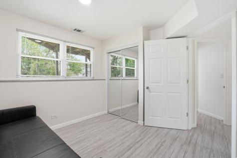 6212 Leonard Avenue Downers Grove IL 60516