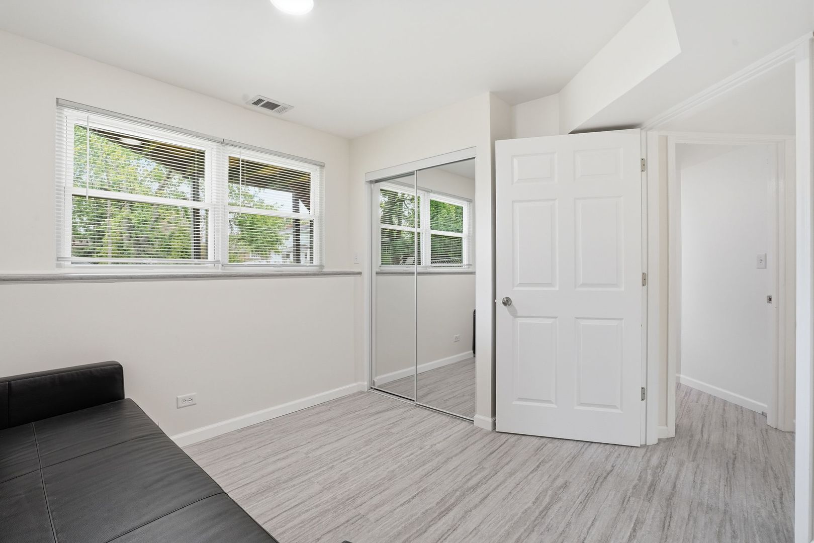6212 Leonard Avenue Downers Grove IL 60516
