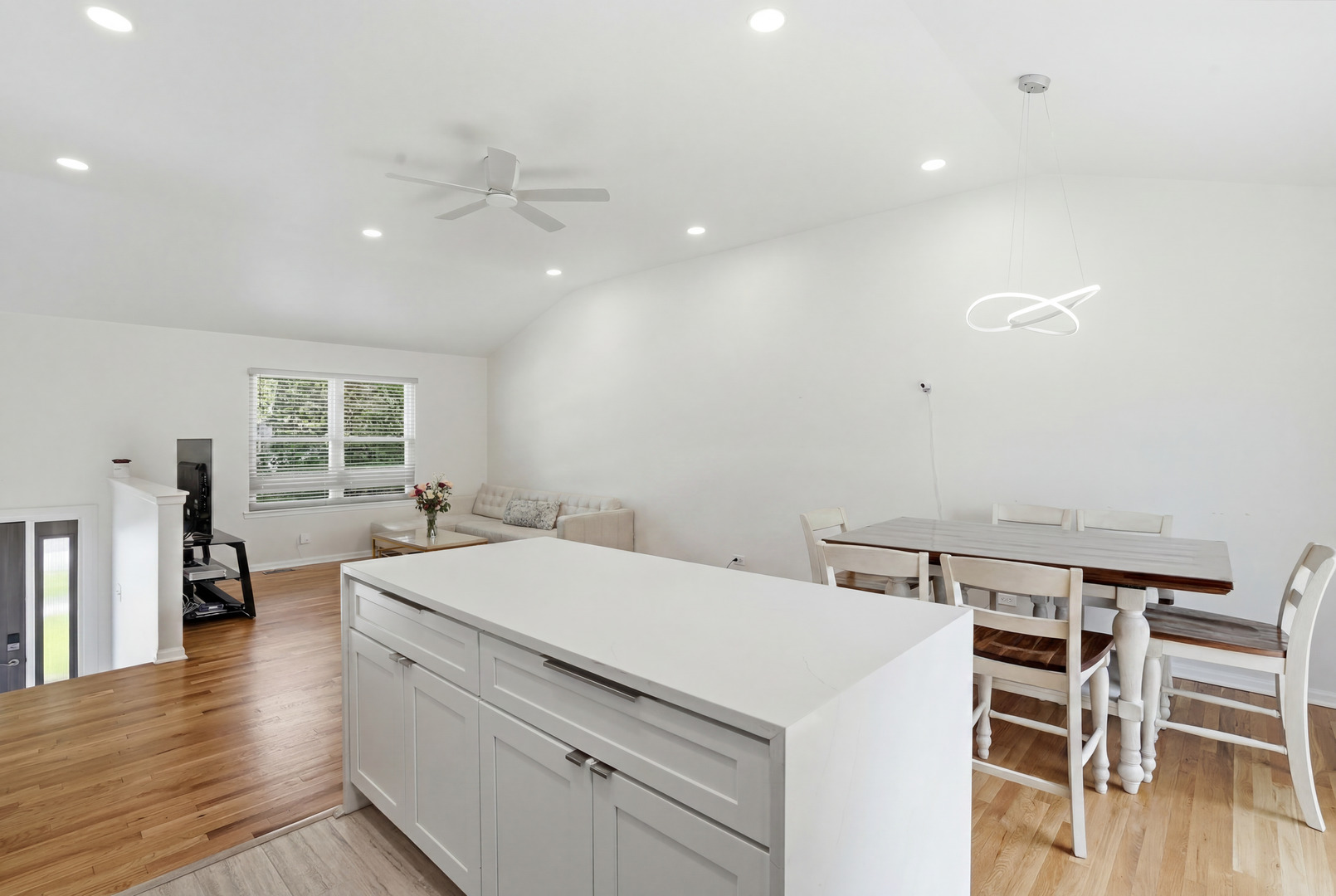6212 Leonard Avenue Downers Grove IL 60516