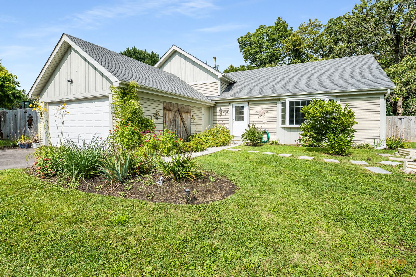 11402 Halma Lane Woodstock IL 60098