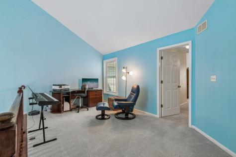 9038 Delphia Avenue Des Plaines IL 60016
