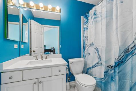 9038 Delphia Avenue Des Plaines IL 60016