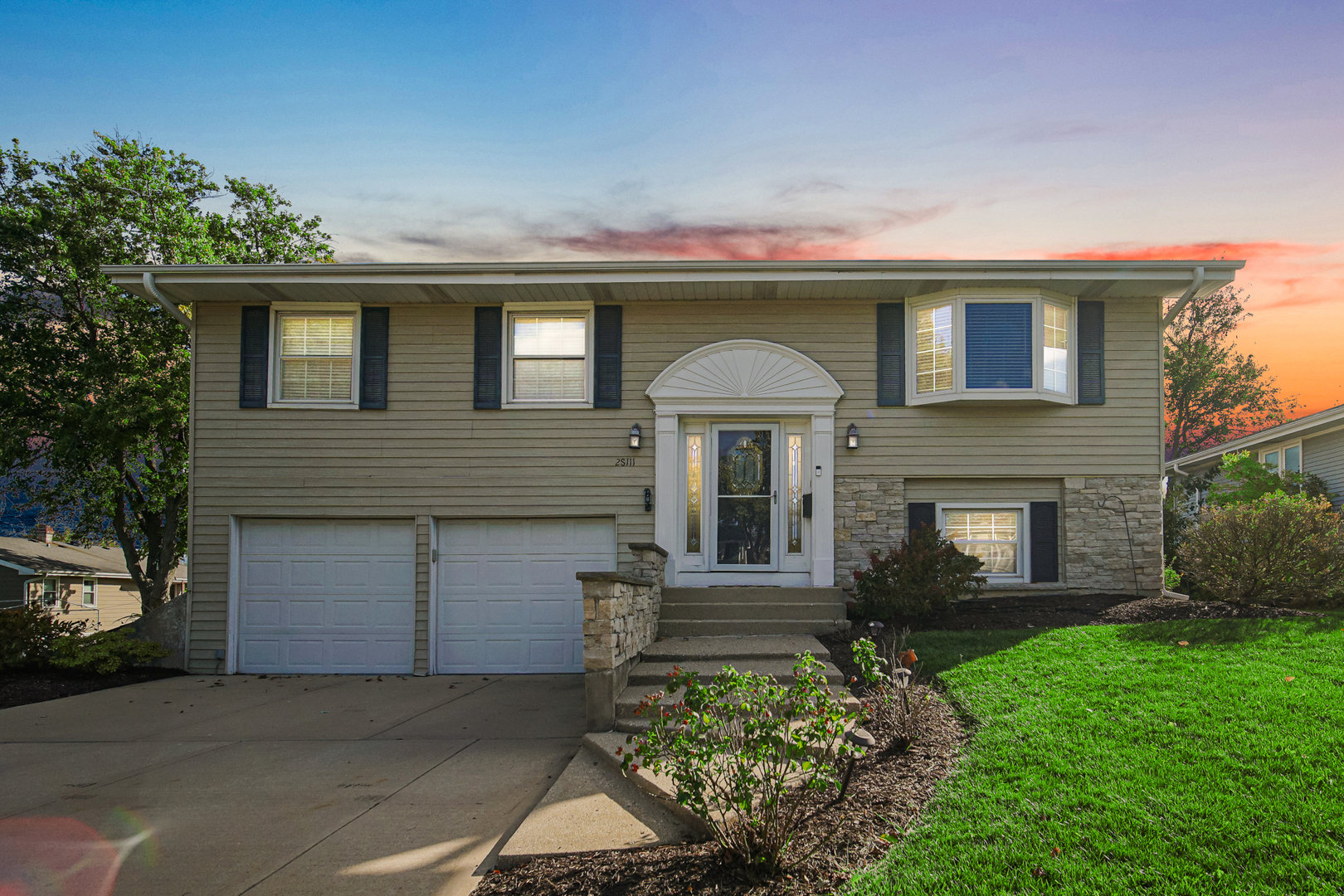 2S111 Churchill Lane Glen Ellyn IL 60137