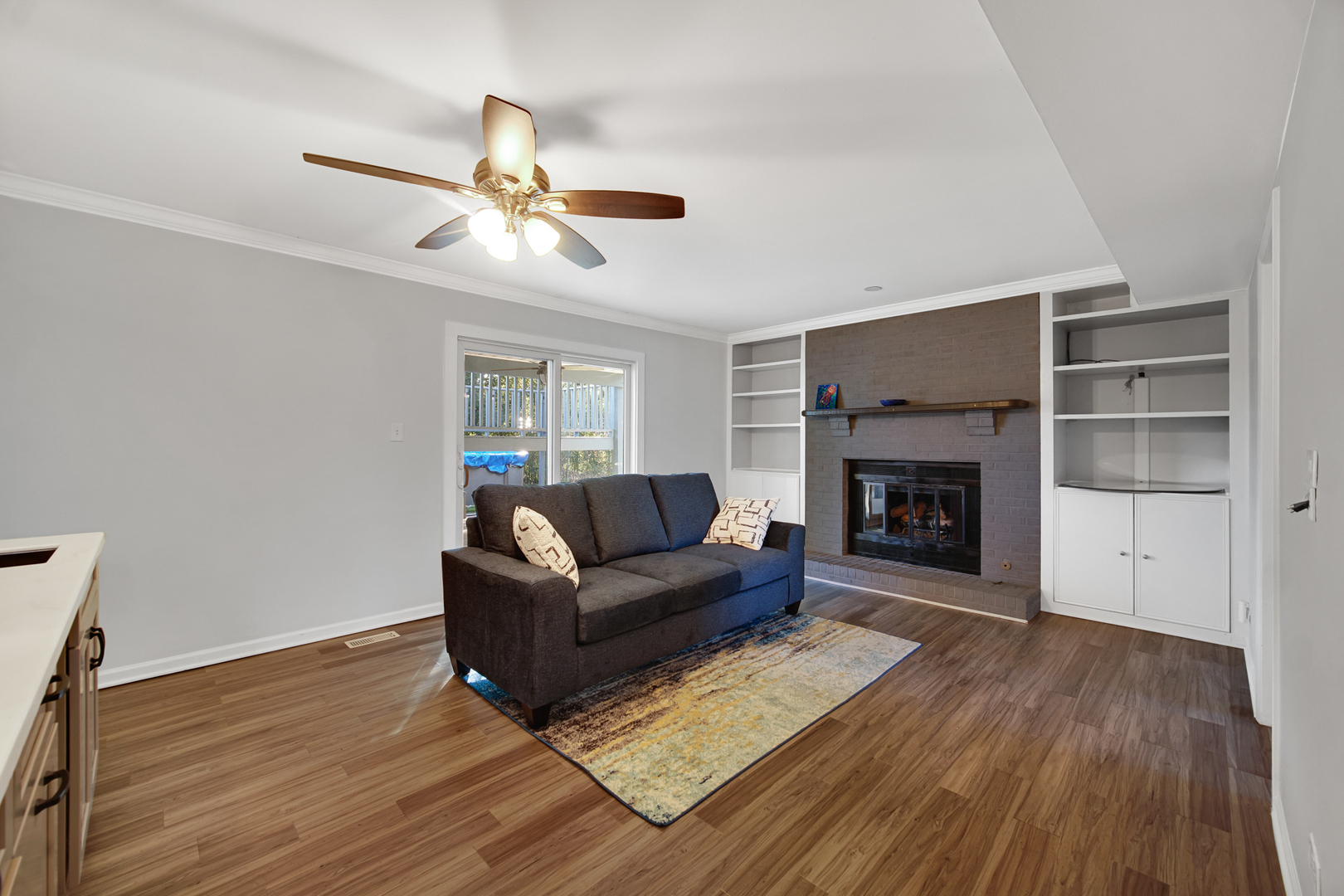 2S111 Churchill Lane Glen Ellyn IL 60137