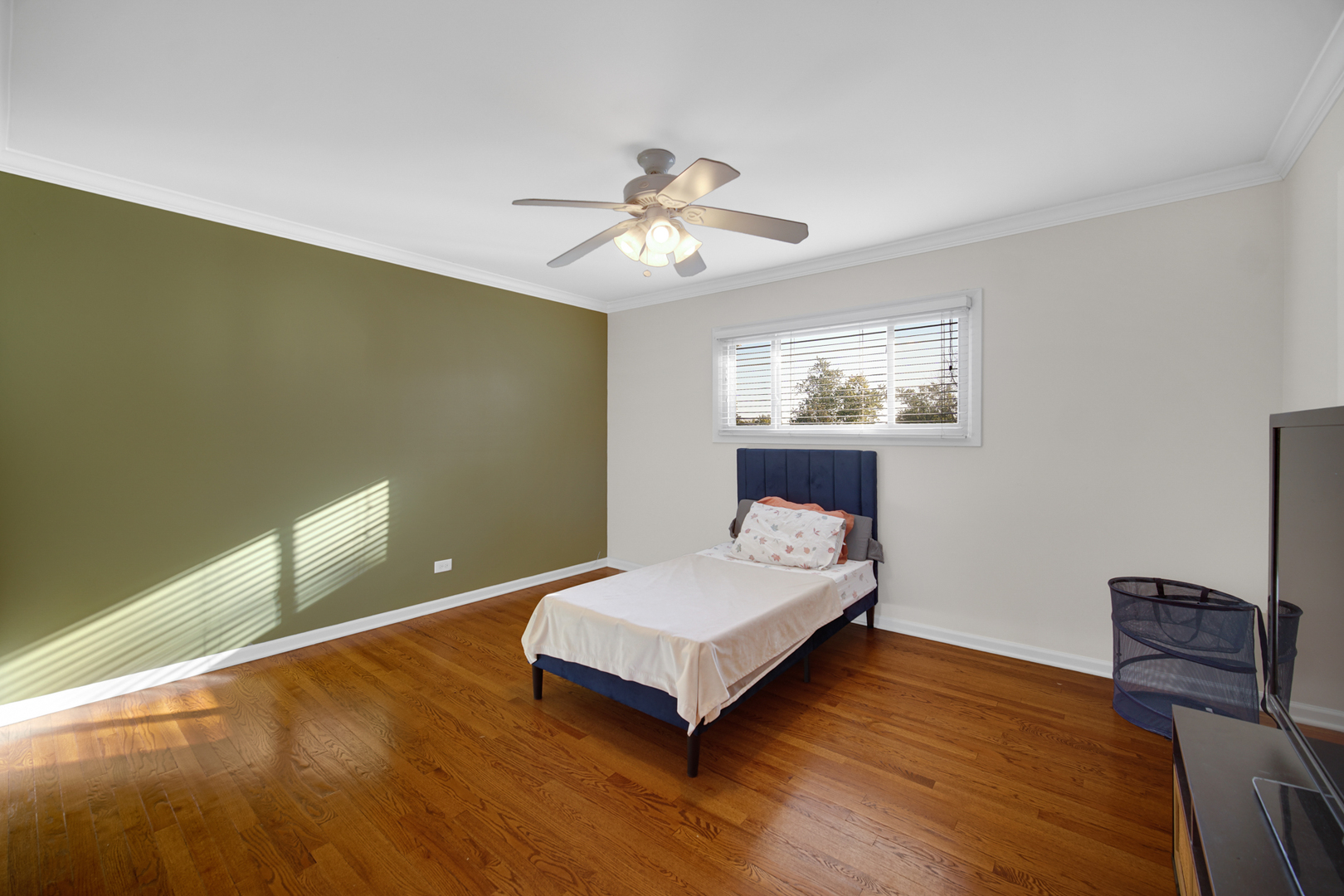 2S111 Churchill Lane Glen Ellyn IL 60137