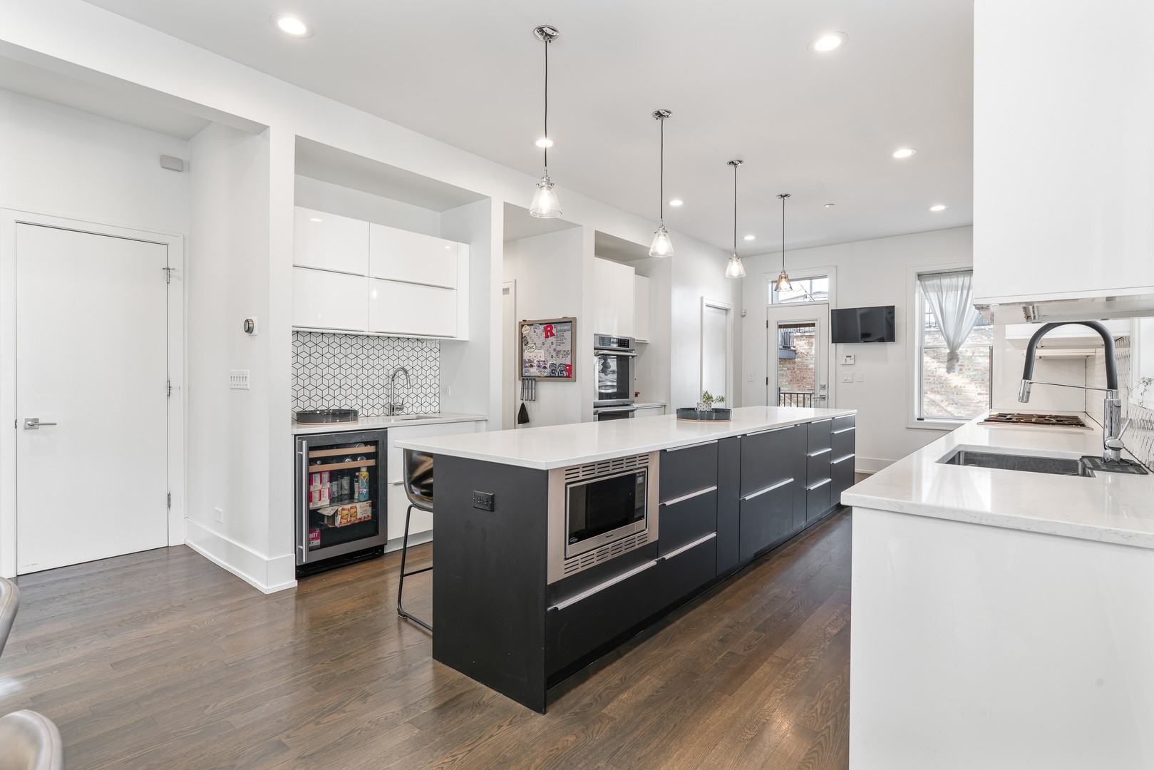 2312 West Charleston Street Chicago IL 60647