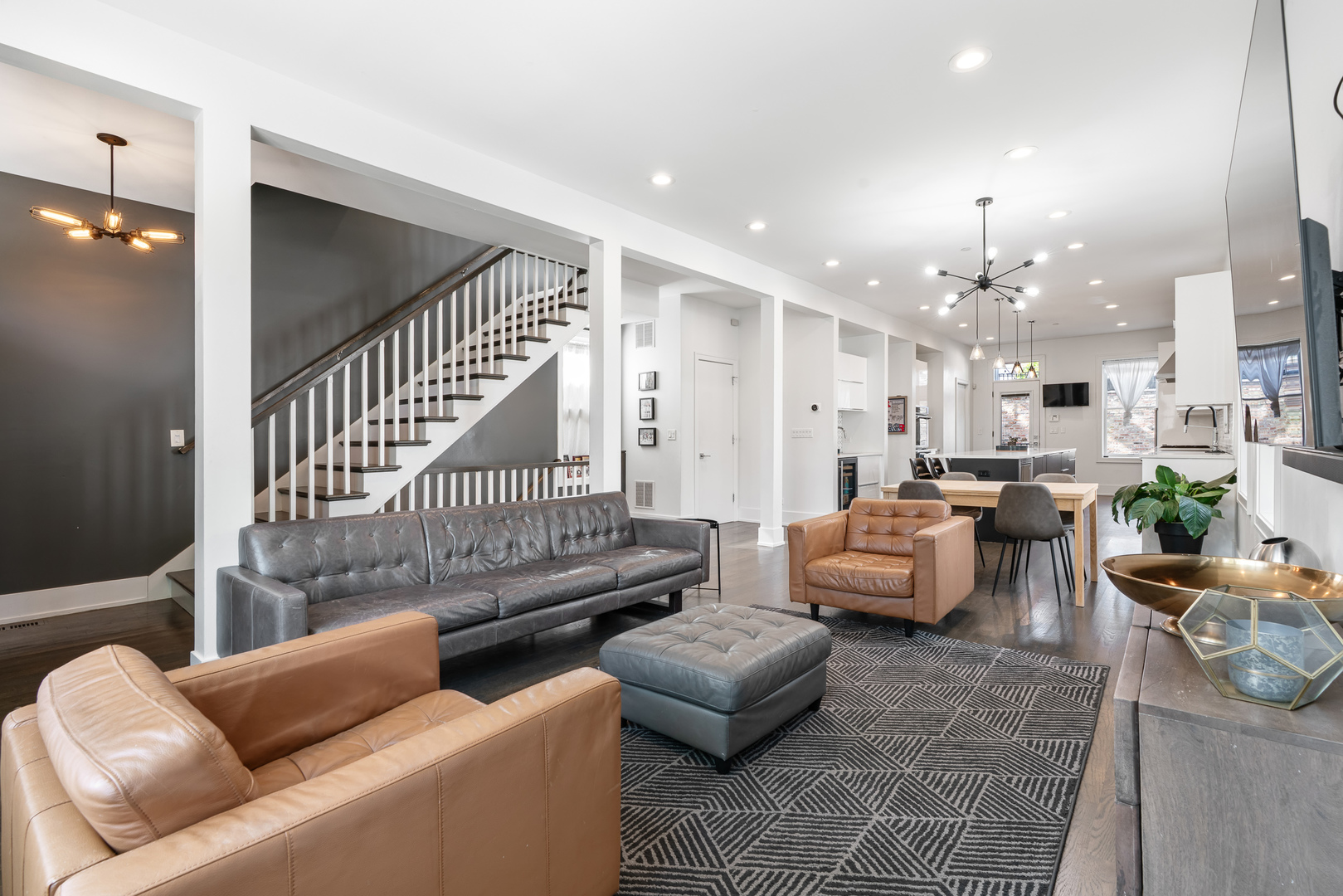 2312 West Charleston Street Chicago IL 60647