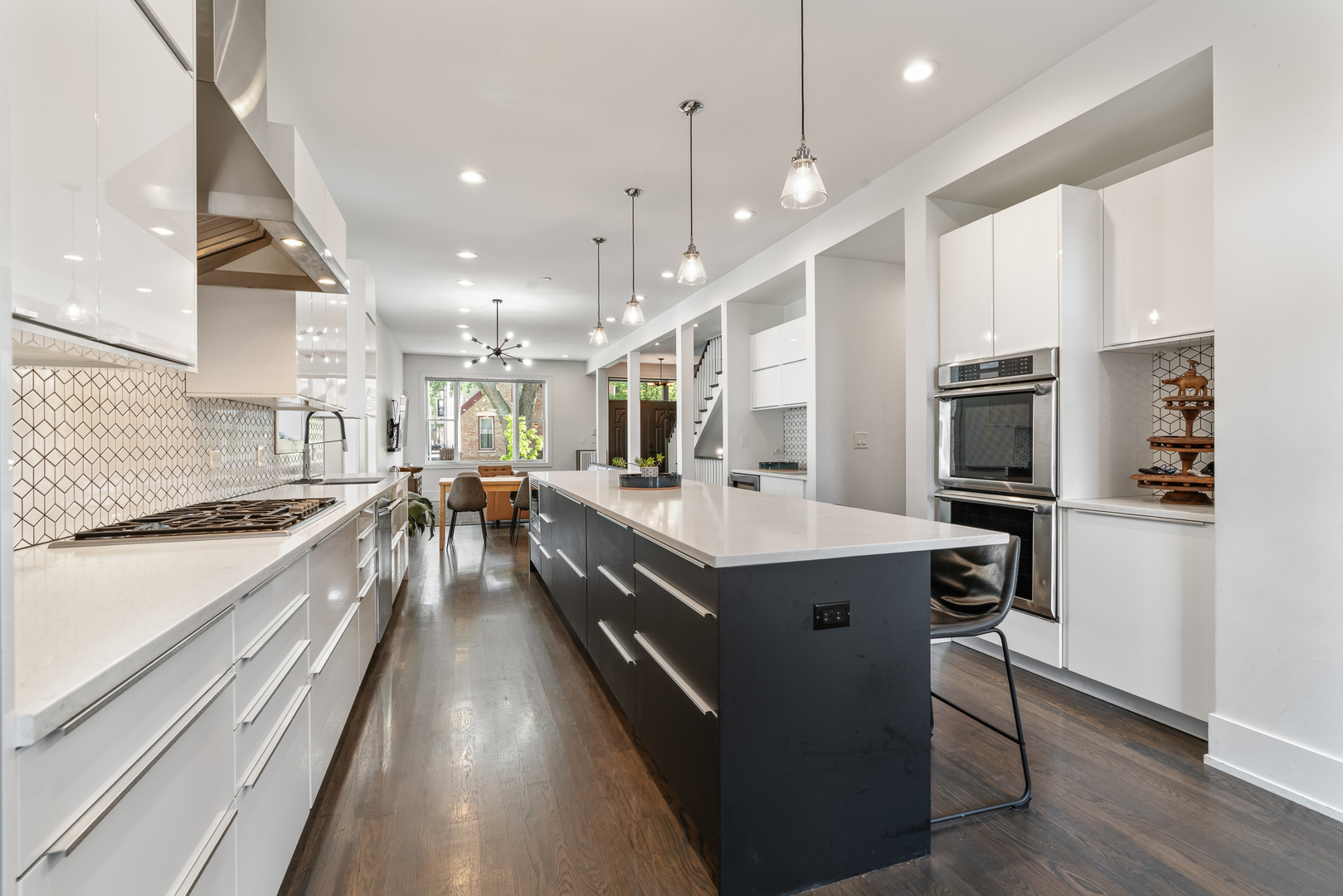 2312 West Charleston Street Chicago IL 60647