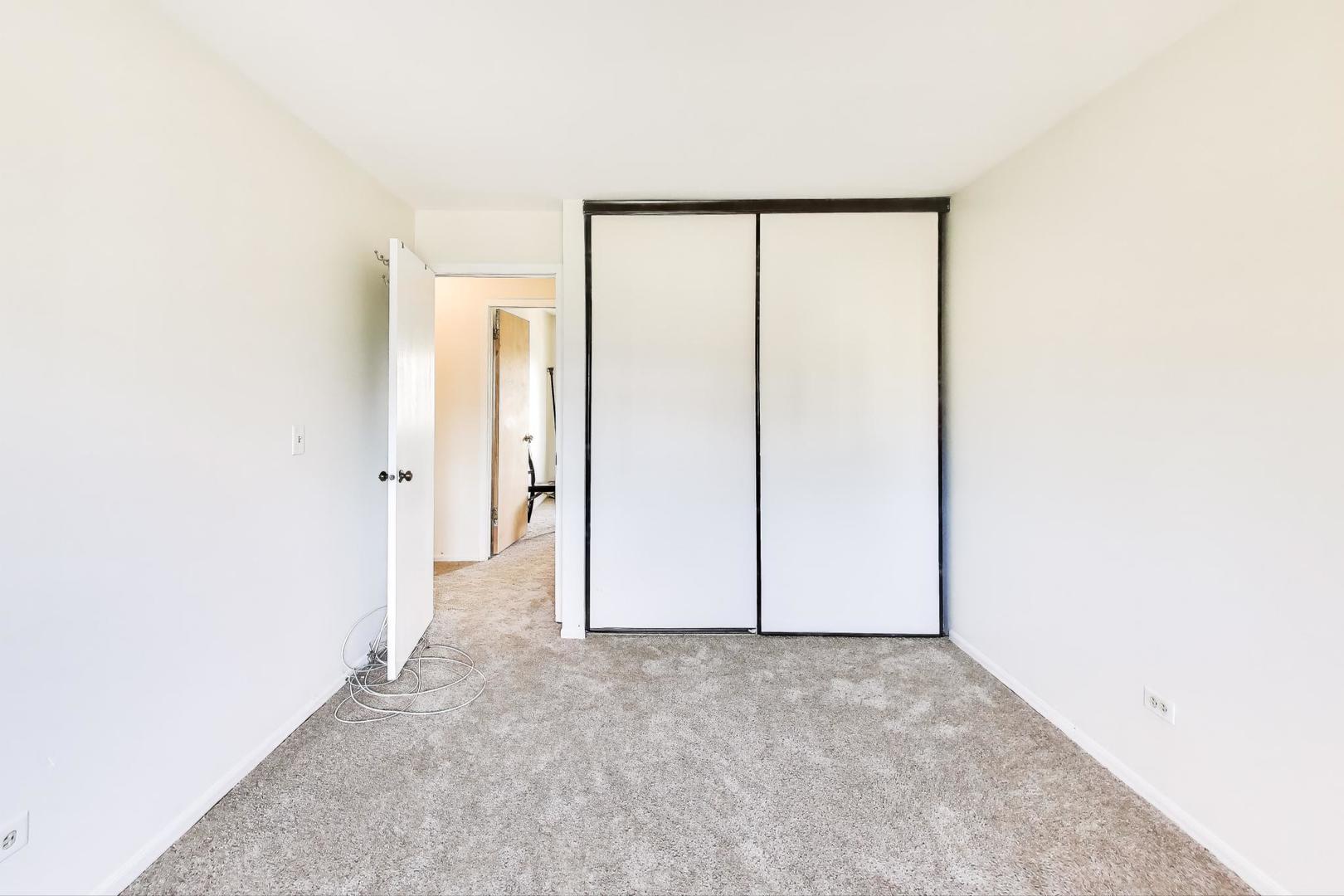 1018 Pheasant Run Lane Aurora IL 60504