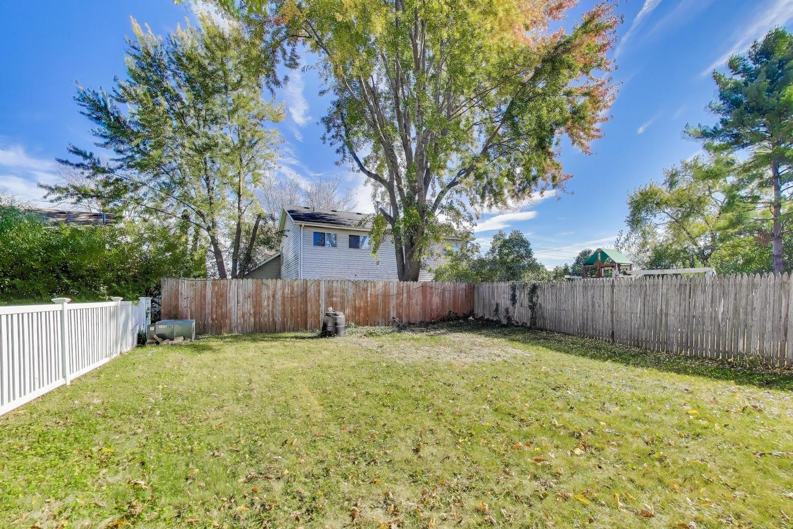 1018 Pheasant Run Lane Aurora IL 60504