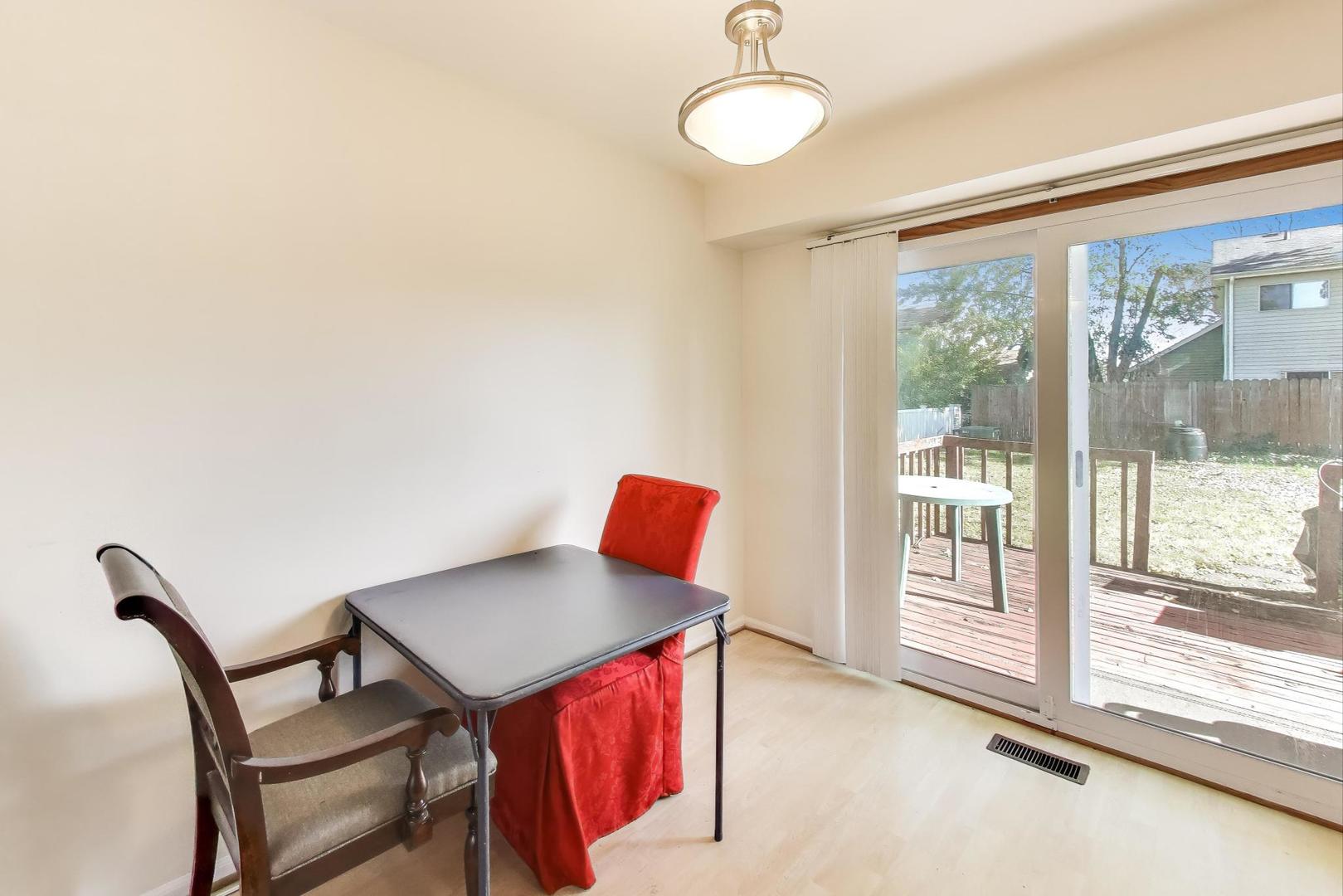 1018 Pheasant Run Lane Aurora IL 60504