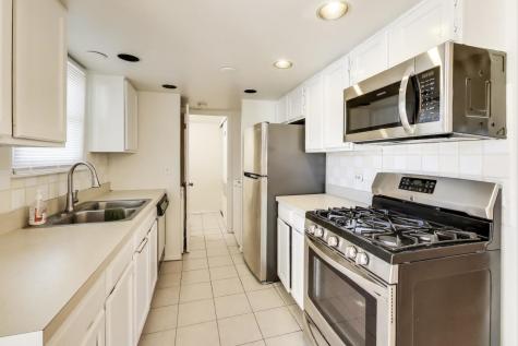 1018 Pheasant Run Lane Aurora IL 60504