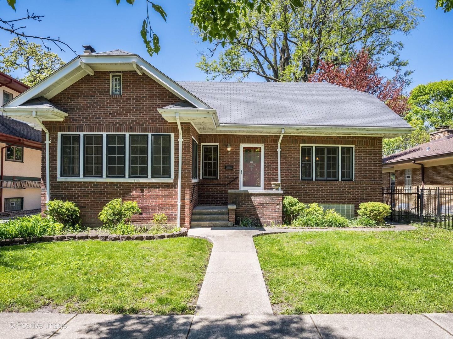 10710 South Hoyne Avenue Chicago IL 60643