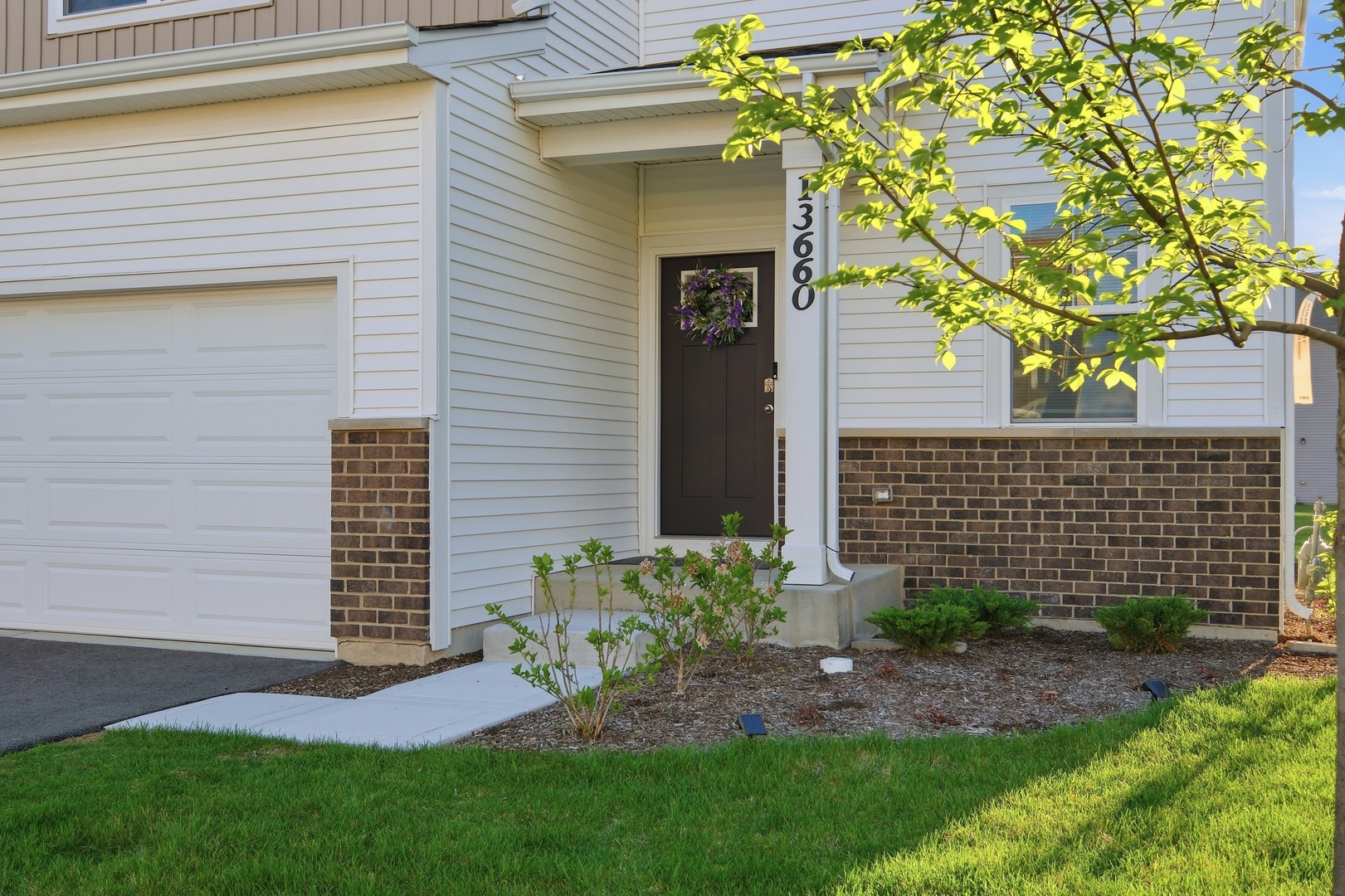 13660 South Sanibel Street Plainfield IL 60544
