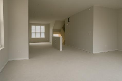 182 Lilah Court Des Plaines IL 60016