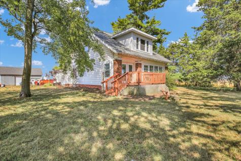 525 County Road 2400 E Broadlands IL 61816