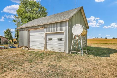 525 County Road 2400 E Broadlands IL 61816