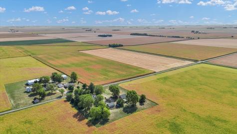 525 County Road 2400 E Broadlands IL 61816