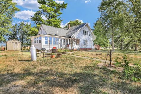 525 County Road 2400 E Broadlands IL 61816