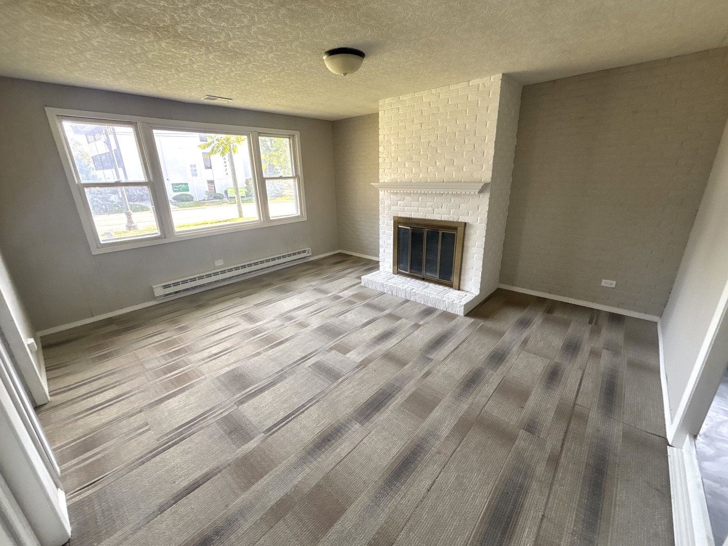 826 South Main Street Lombard IL 60148