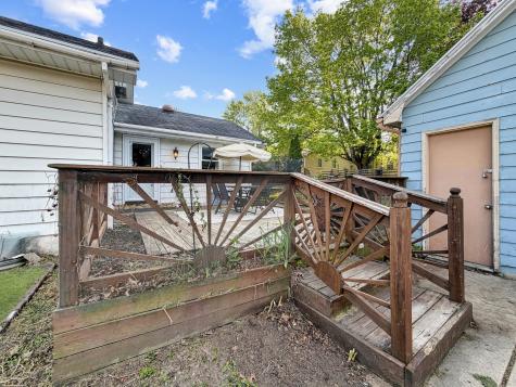1258 South Blackhawk Avenue Freeport IL 61032