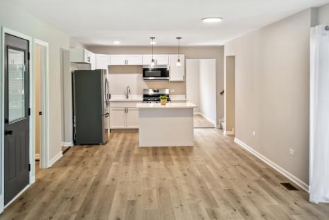 936 East 170th Street South Holland IL 60473