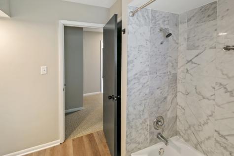 936 East 170th Street South Holland IL 60473