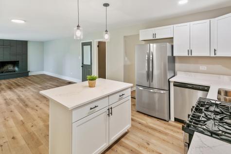 936 East 170th Street South Holland IL 60473