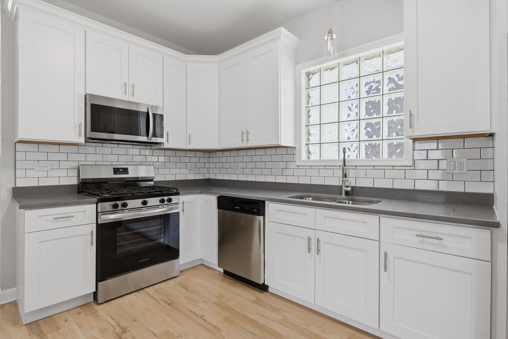 1249 West 73rd Place Chicago IL 60636