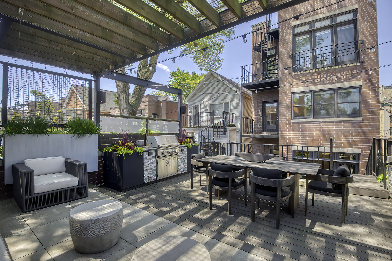 2743 North Dayton Street Chicago IL 60614