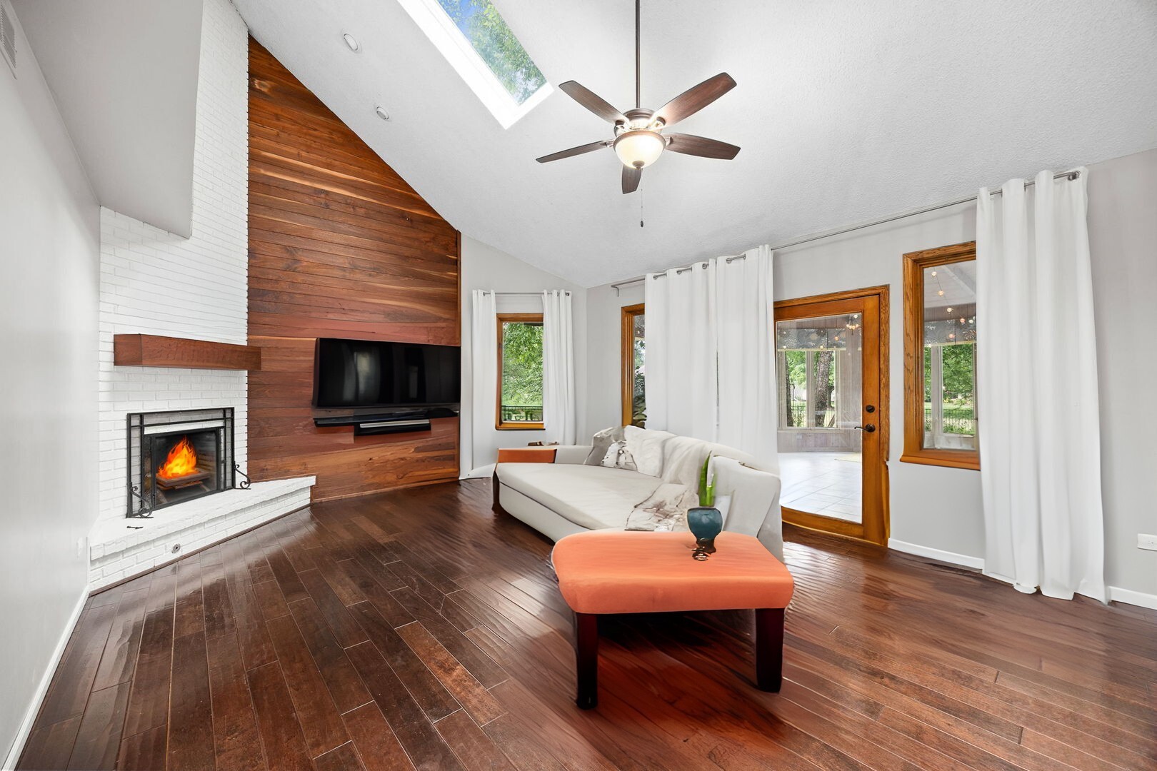 2734 Alyssa Drive Naperville IL 60565