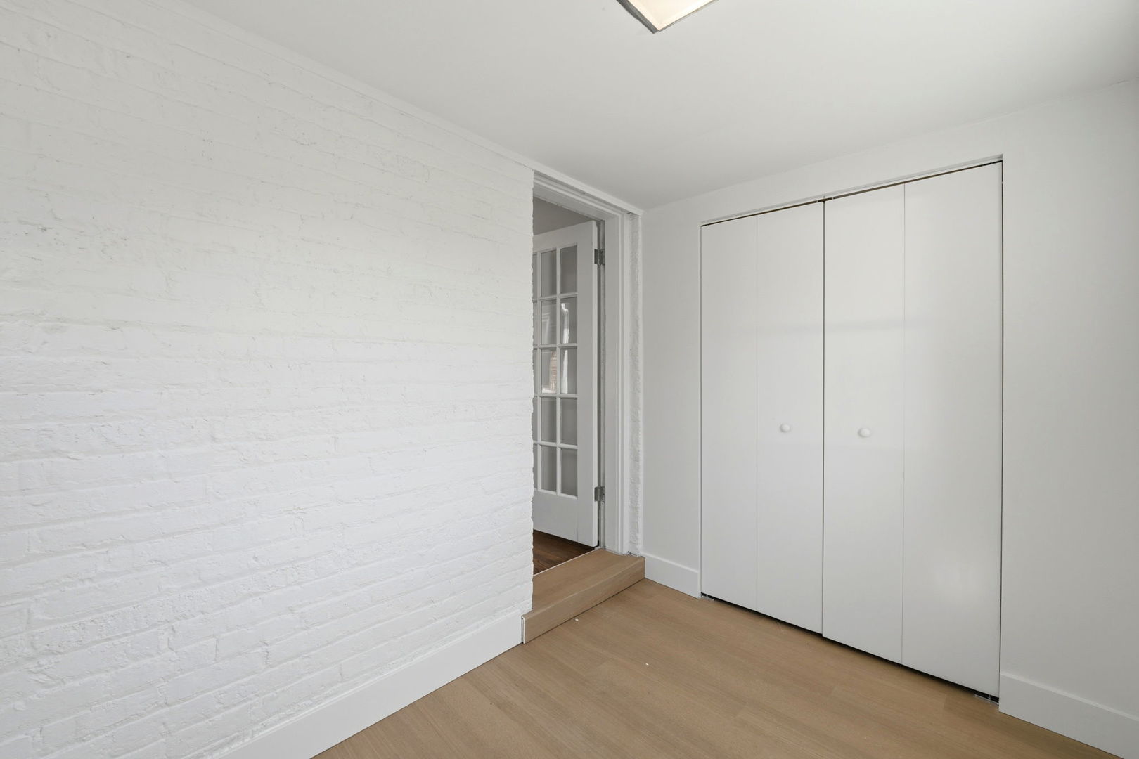 5853 West Newport Avenue Chicago IL 60634
