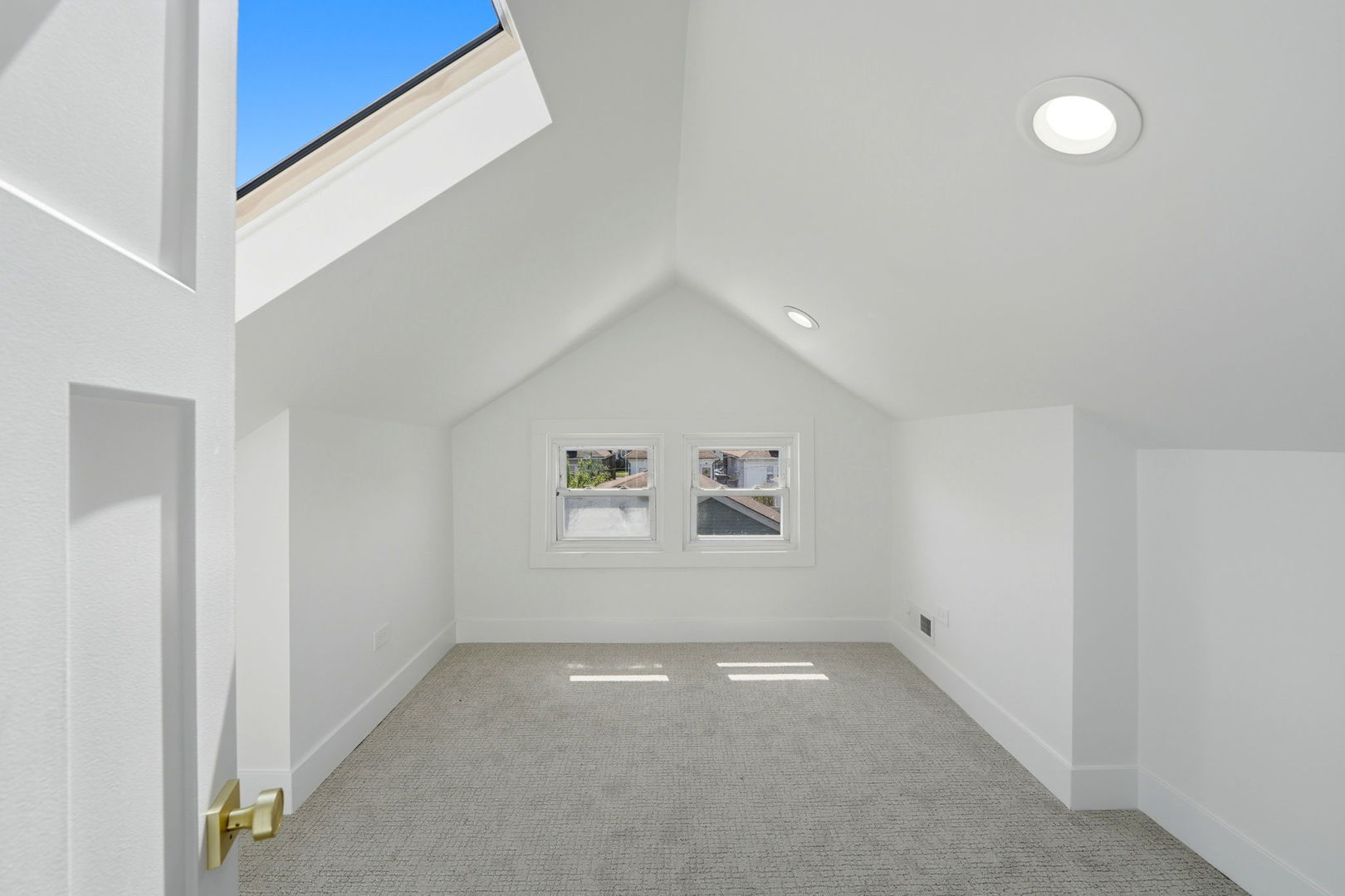 5853 West Newport Avenue Chicago IL 60634