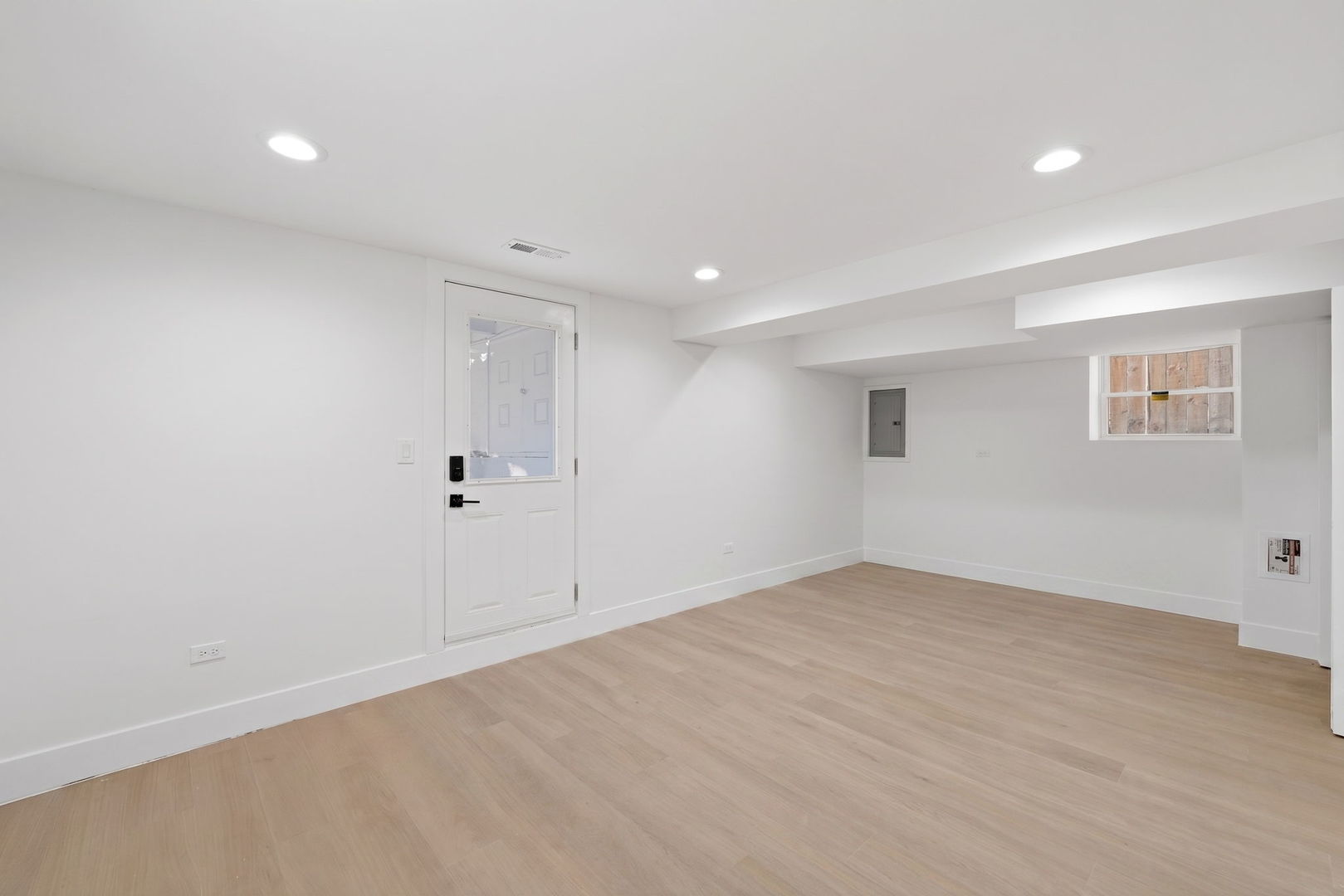 5853 West Newport Avenue Chicago IL 60634