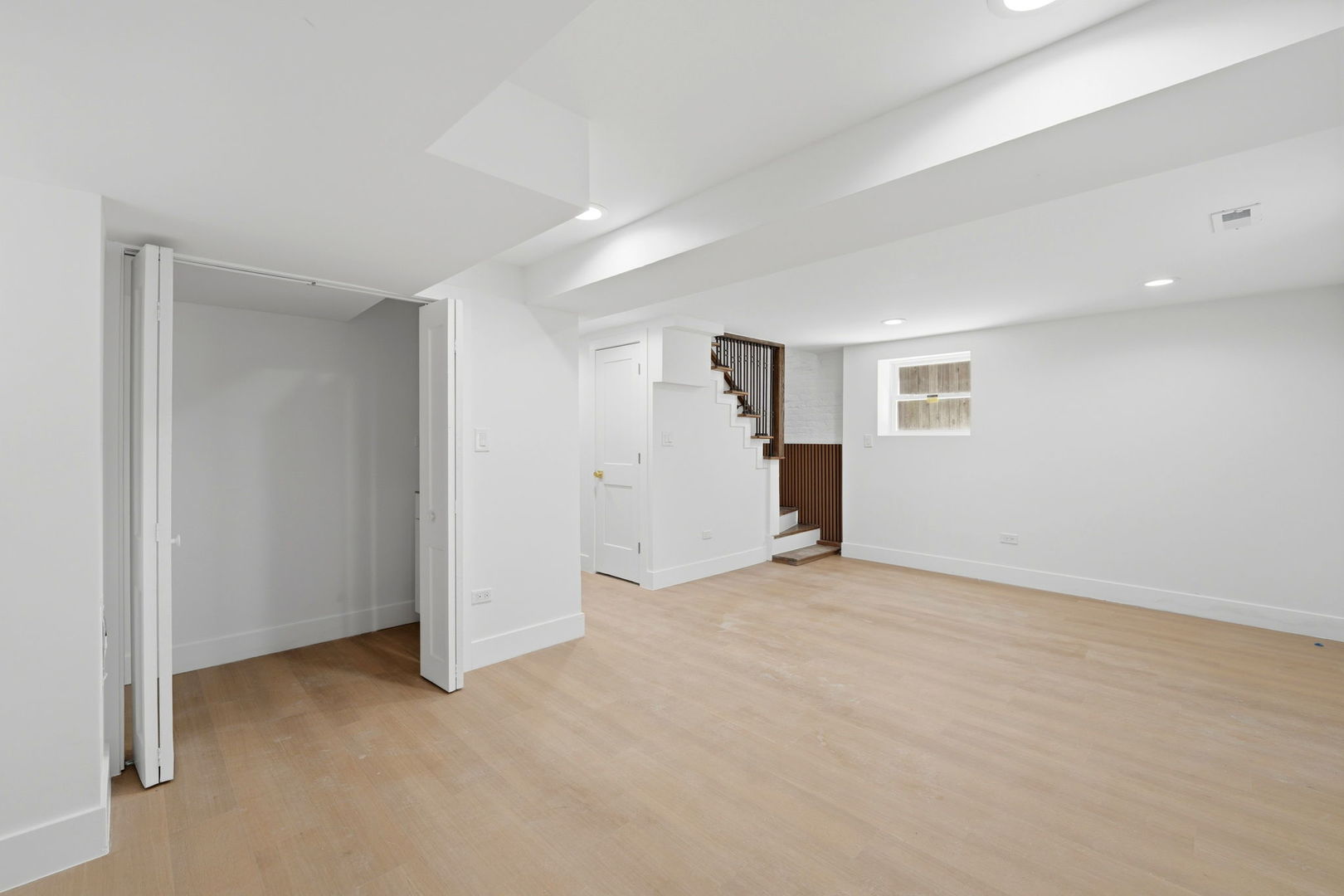 5853 West Newport Avenue Chicago IL 60634