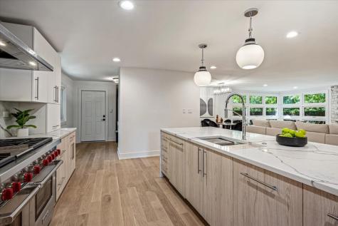 1077 Green Bay Road Glencoe IL 60022