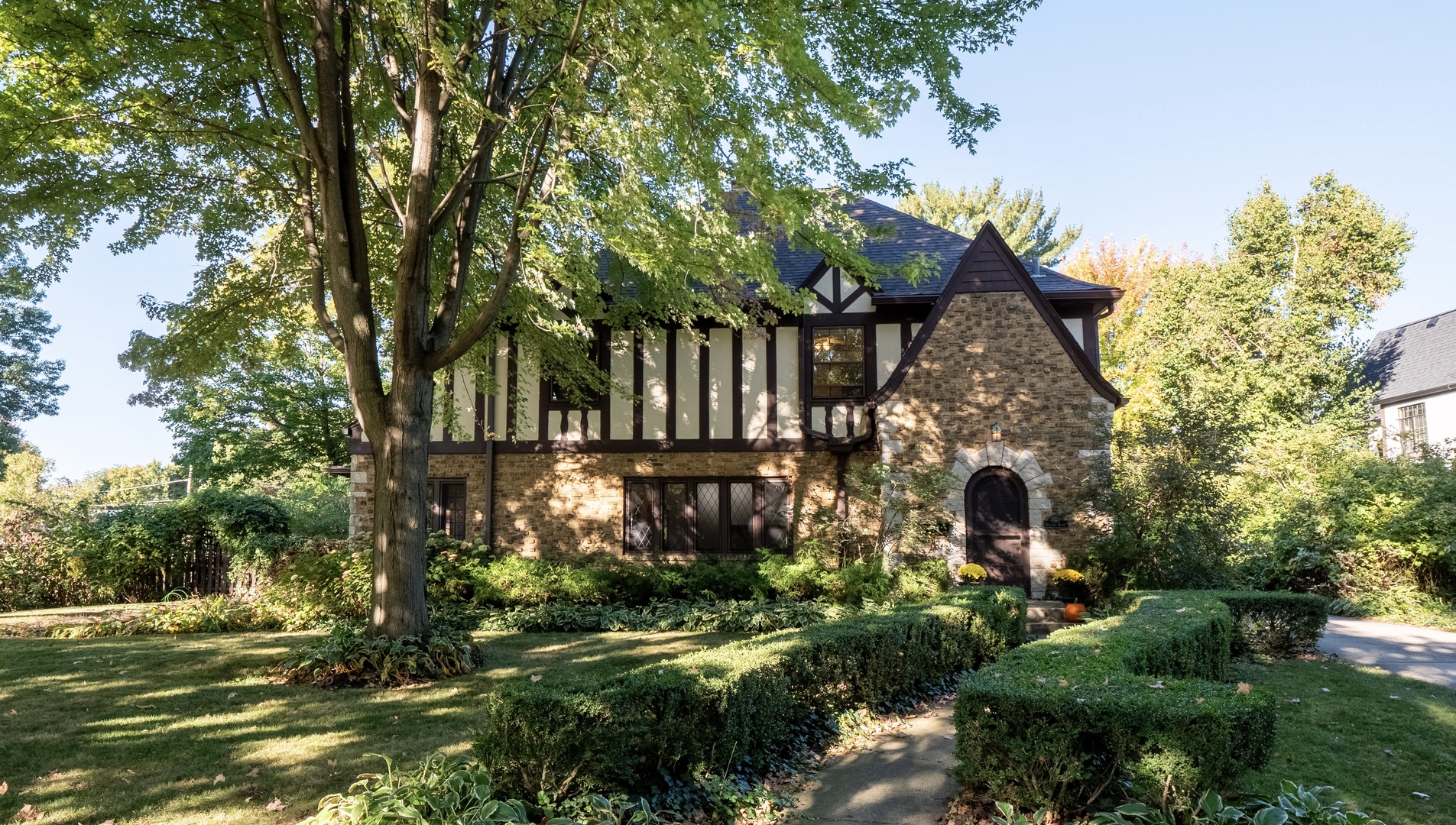 123 Ingleside Avenue Aurora IL 60506