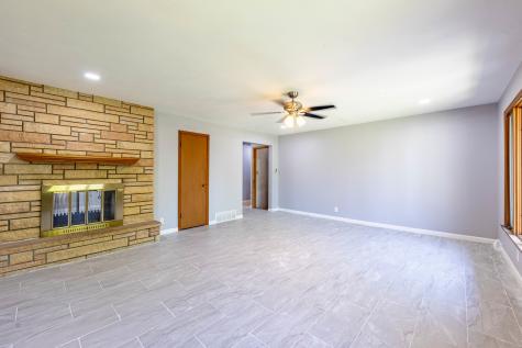 828 Tamarack Lane Rockford IL 61107