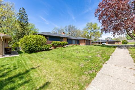 828 Tamarack Lane Rockford IL 61107