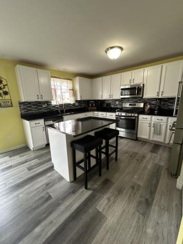 934 Derby Drive Plano IL 60545