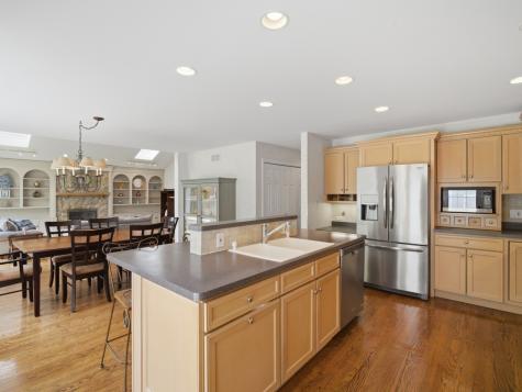 8841 North Birch Avenue Morton Grove IL 60053