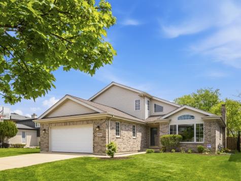 8841 North Birch Avenue Morton Grove IL 60053