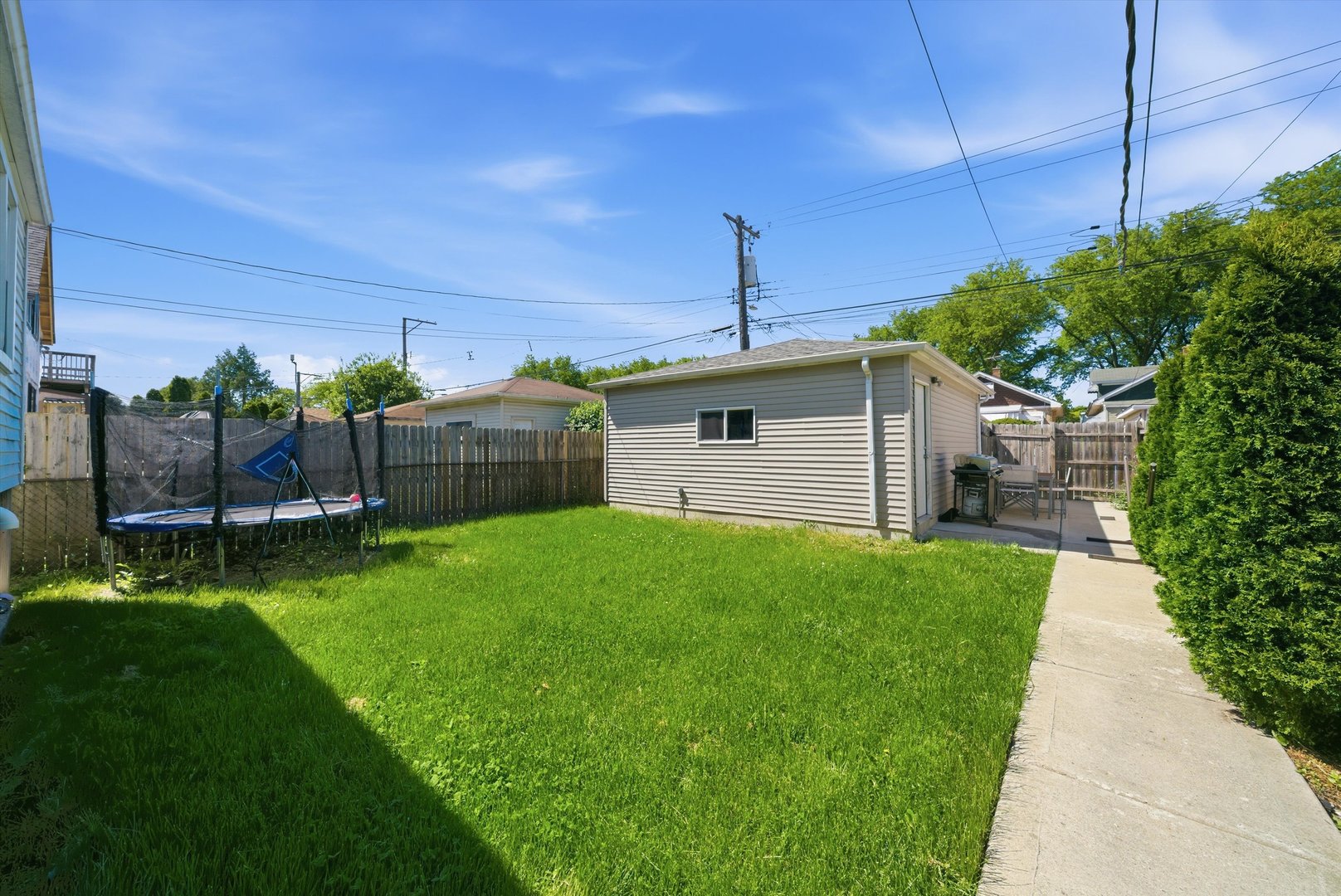 6126 West Roscoe Street Chicago IL 60634