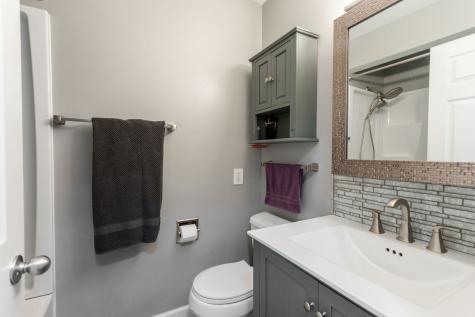 2208 Hiawatha Parkway Woodridge IL 60517