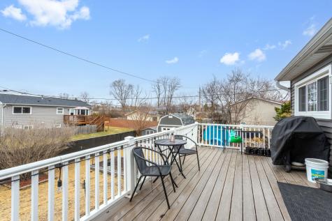 2208 Hiawatha Parkway Woodridge IL 60517