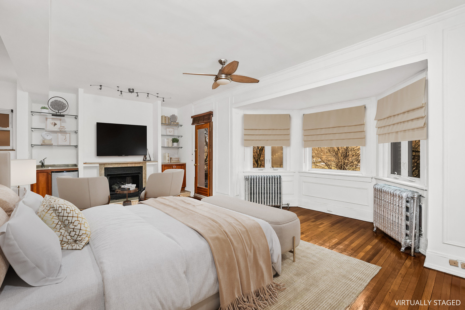 823 East Drexel Square Chicago IL 60615