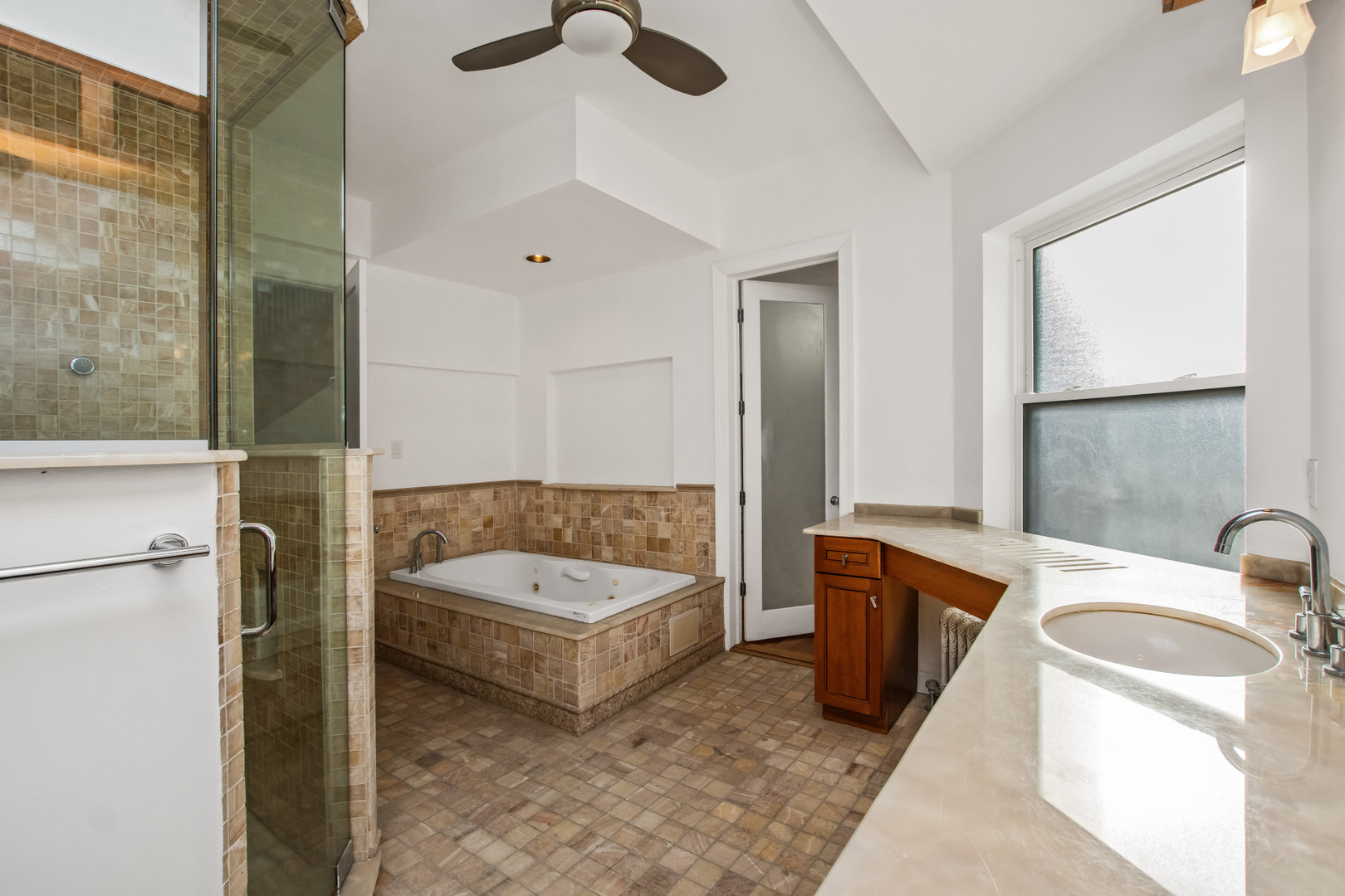 823 East Drexel Square Chicago IL 60615