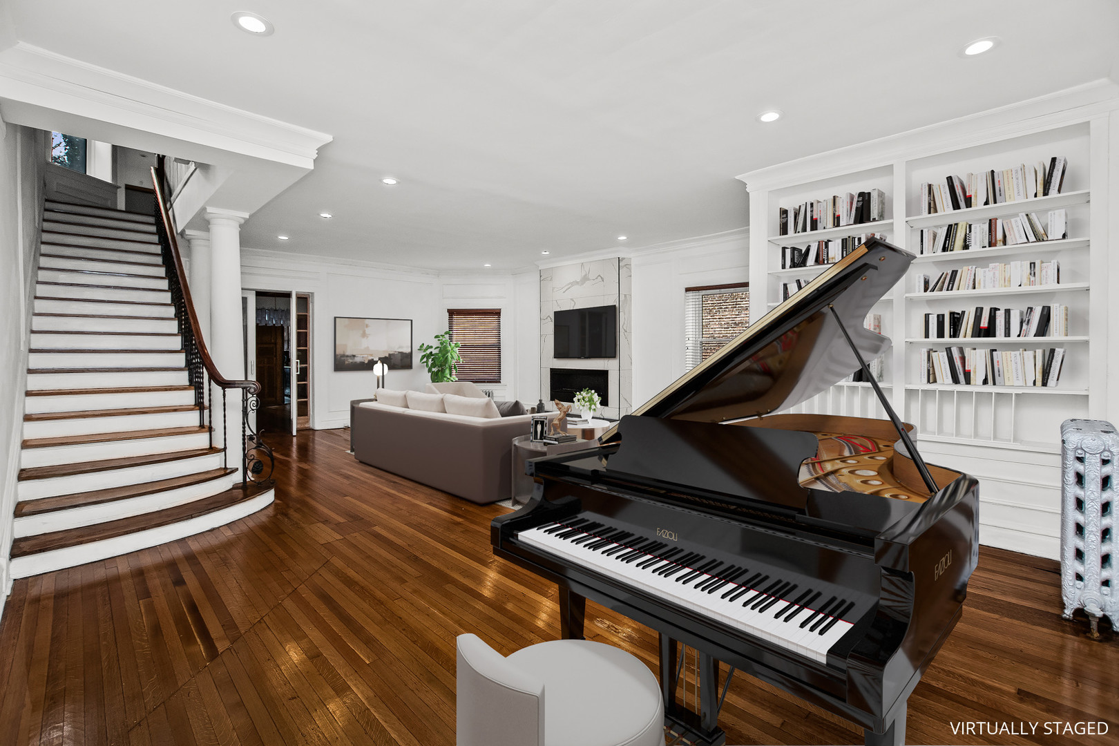 823 East Drexel Square Chicago IL 60615