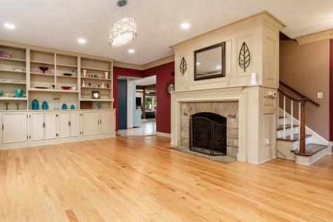 2373 Geddes Road Rockford IL 61103