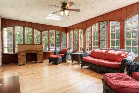 2373 Geddes Road Rockford IL 61103